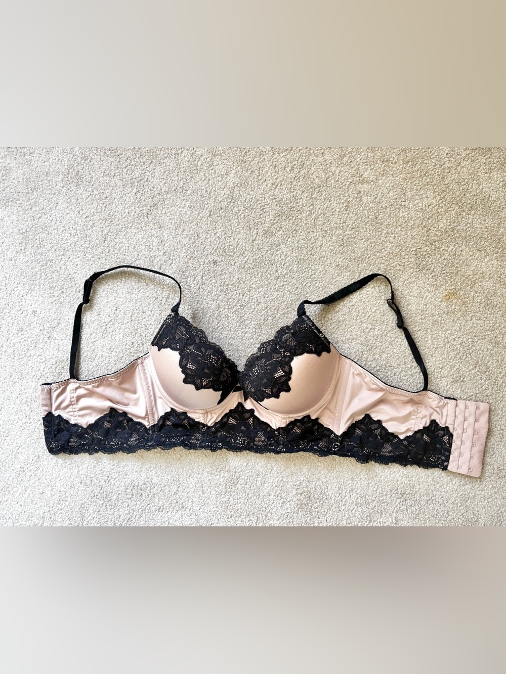 H&M Blush and Black Lace Wired Push-Up Bra 36B